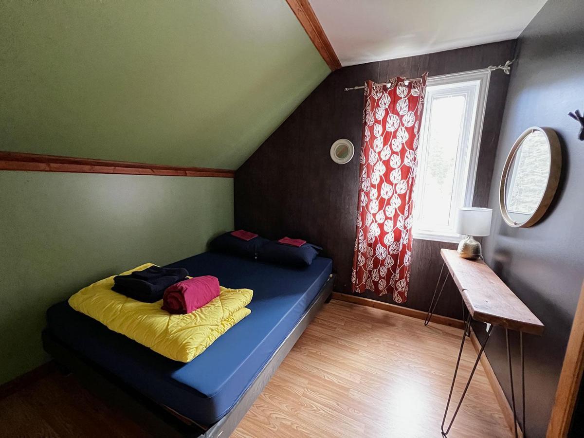 Chill Shack - Auberge Jeunesse Sainte Anne des Monts Exterior photo